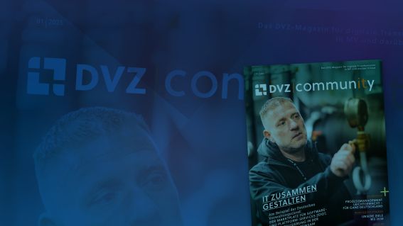 Collage mit dem Cover der DVZ community 1/2025, auf dem DVZ-Mitarbeiter Frank Burmeister zu sehen ist.