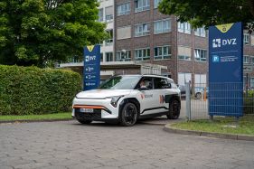 INTERAMT Fahrzeug verlässt den Parkplatz