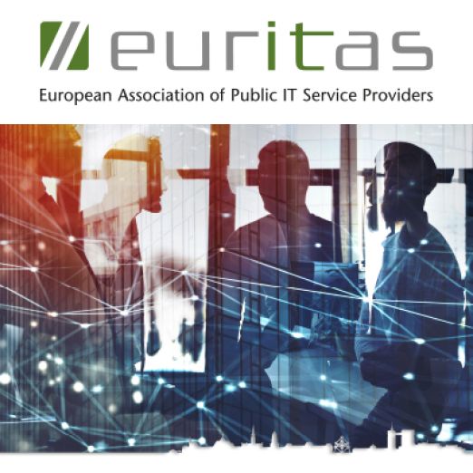 Collage: Personen, die sich unterhalten. Über ihnen ist das Euritas-Logo zu sehen.