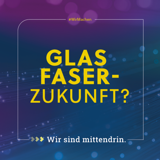 Beitragsbild Glasfaserzukunft gelbe Schrift auf lila-blauem Hintergrund