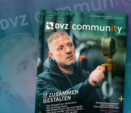 Cover der DVZ community 1/2025 mit DVZ-Haustechniker Frank Burmeister.
